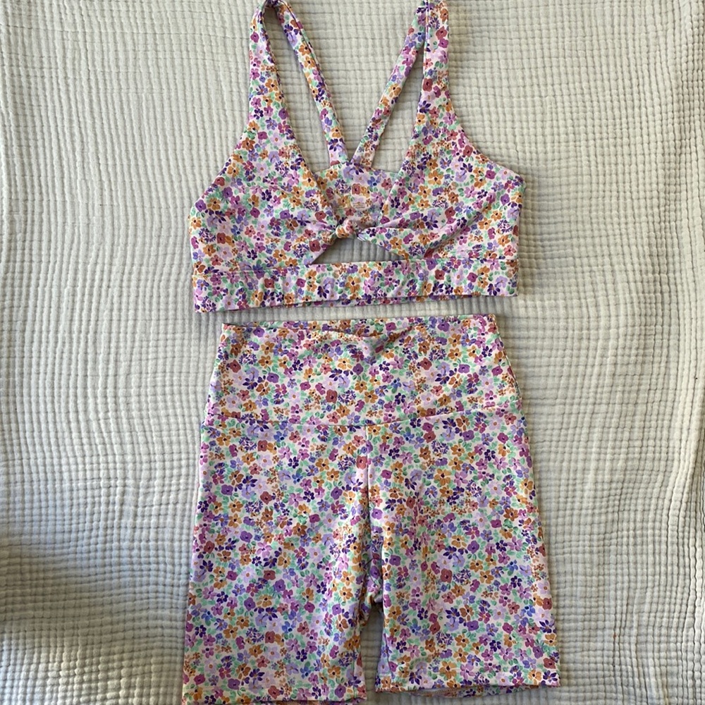 Skatie matching set workout active sports bra and bike shorts Nashville